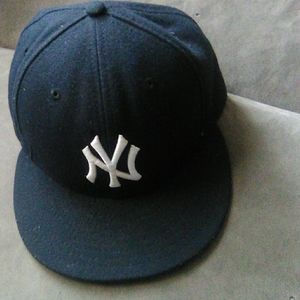 Navy blue New York fitted
